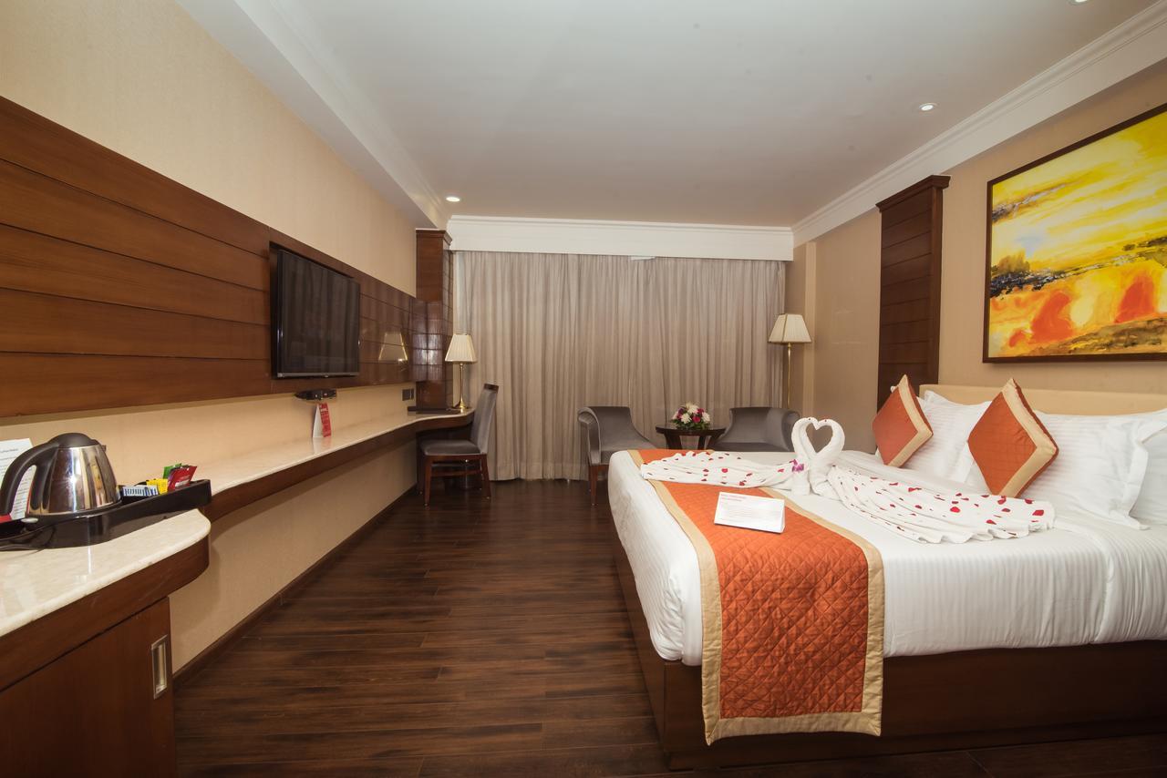 ศกุณ โฮเต็ล แอนด์ รีสอร์ต Hotel ชัยปุระ ภายนอก รูปภาพ