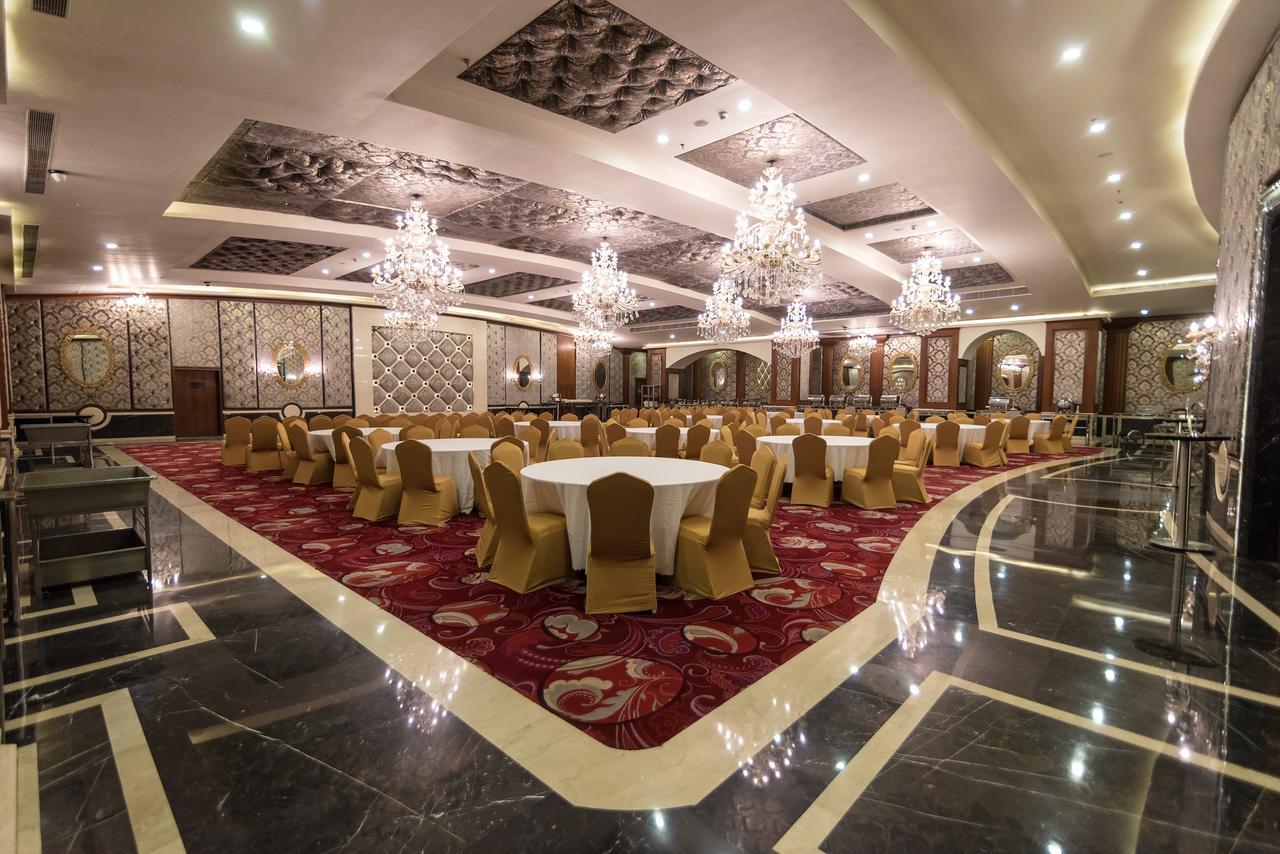 ศกุณ โฮเต็ล แอนด์ รีสอร์ต Hotel ชัยปุระ ภายนอก รูปภาพ
