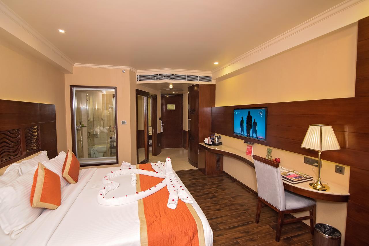 ศกุณ โฮเต็ล แอนด์ รีสอร์ต Hotel ชัยปุระ ภายนอก รูปภาพ
