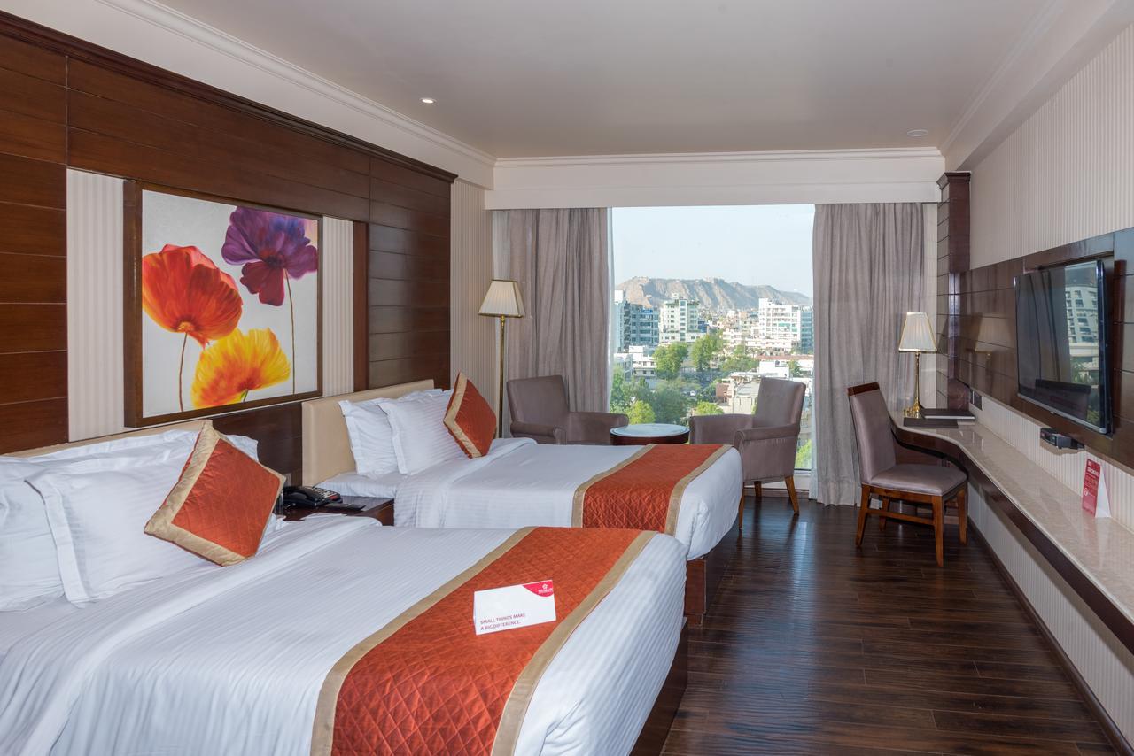 ศกุณ โฮเต็ล แอนด์ รีสอร์ต Hotel ชัยปุระ ภายนอก รูปภาพ